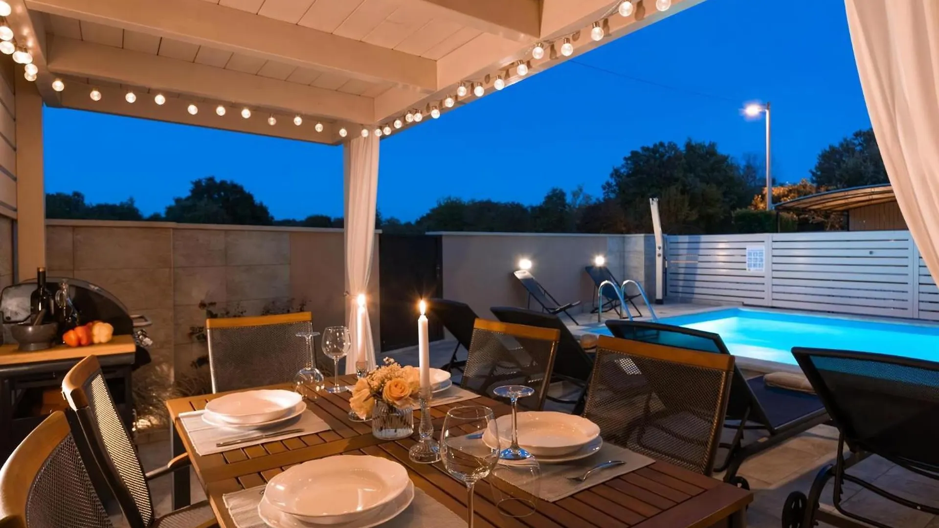 Elegantes Familienhaus Mit Privatem Pool Villa Porec 0*,